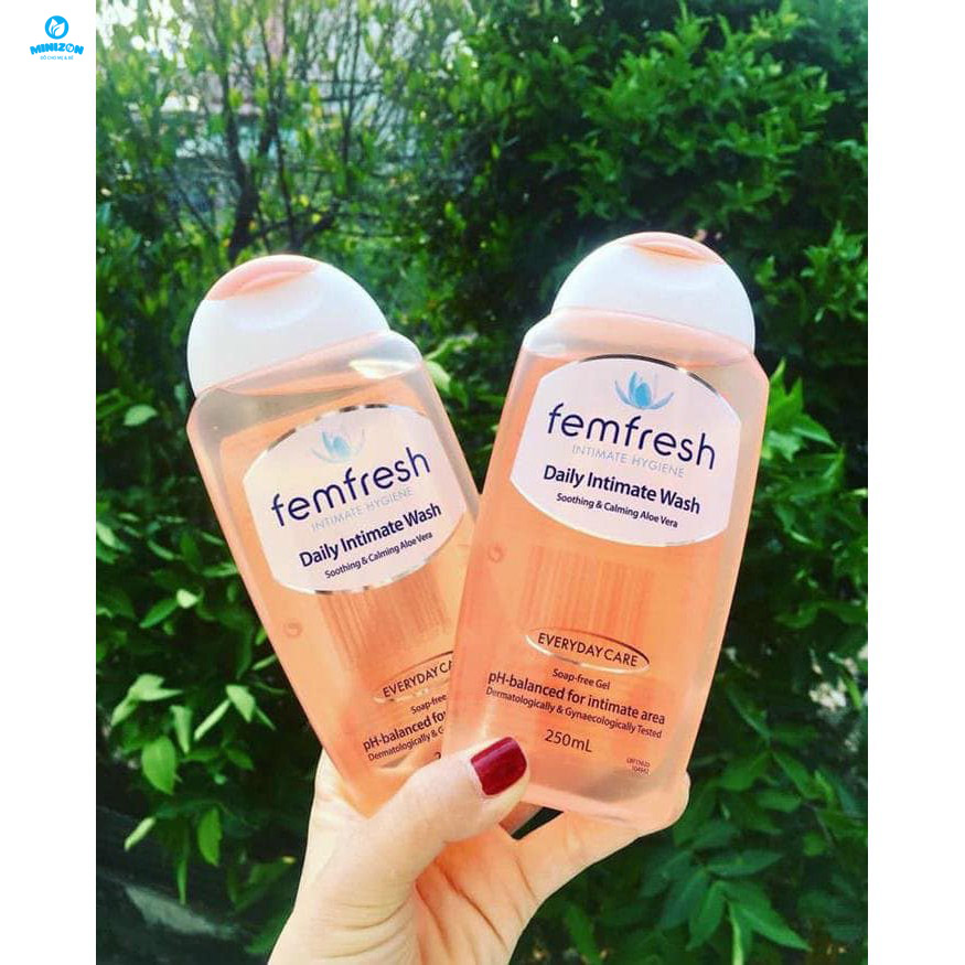 dung-dich-ve-sinh-Femfresh-chinh-hang