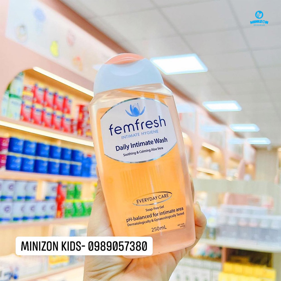 dung-dich-ve-sinh-Femfresh