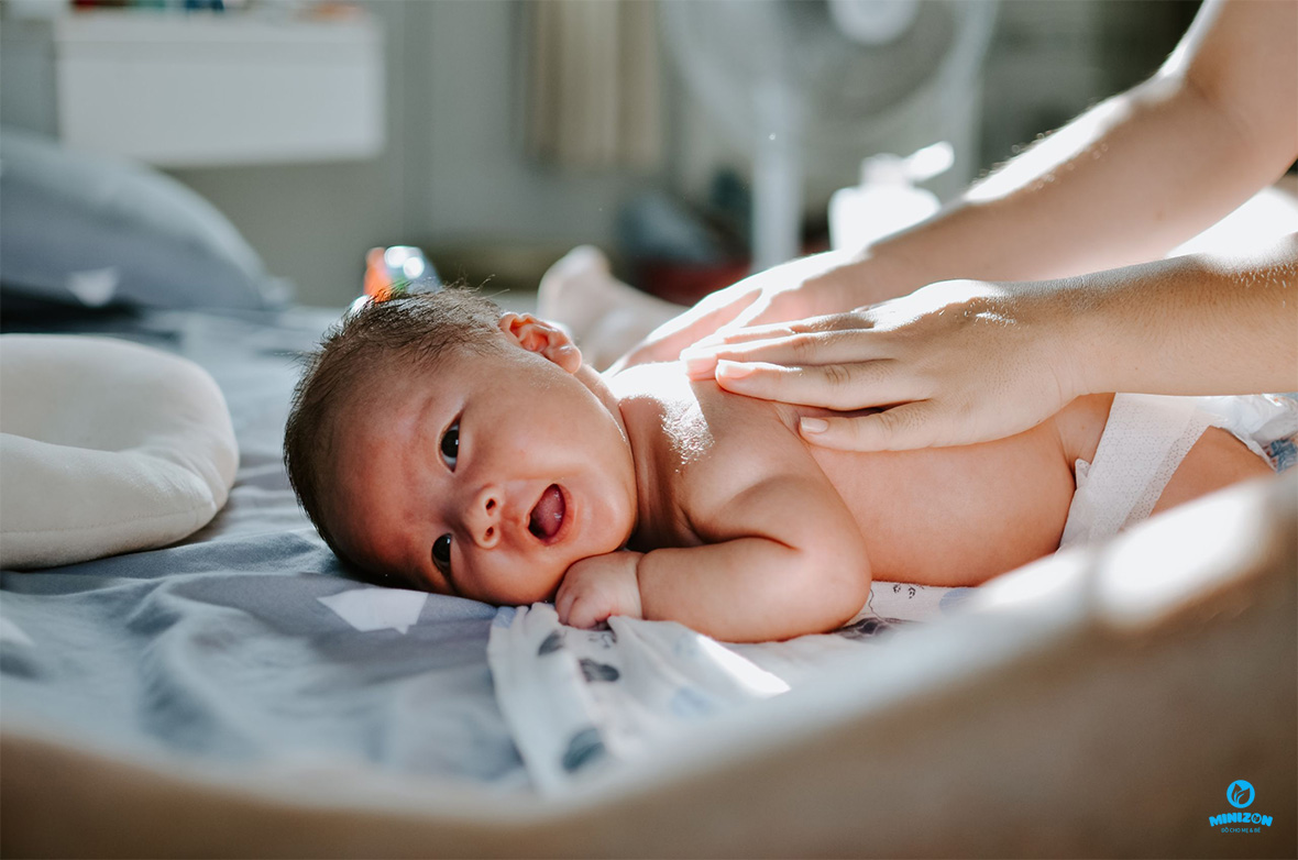 Thời gian tắm nắng cho bé Thời gian tắm nắng cho bé