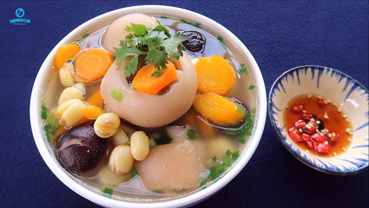 Các món ăn với móng giò Các món ăn với móng giò