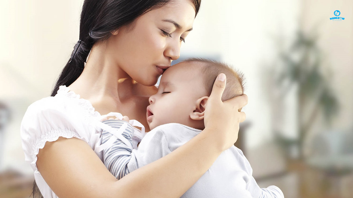 Phụ nữ kiêng tắm nước lạnh khi ở cữ Phụ nữ kiêng tắm nước lạnh khi ở cữ