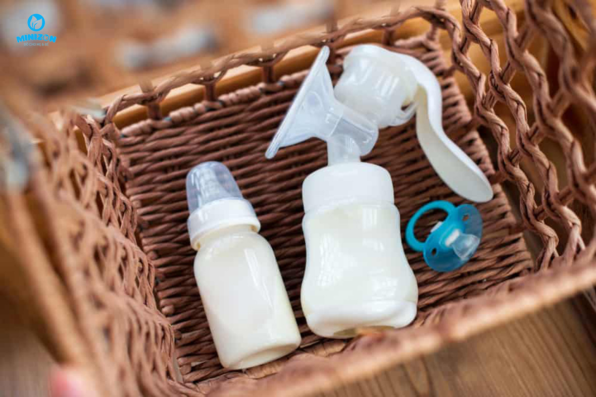 Rã đông sữa mẹ đúng cách Rã đông sữa mẹ đúng cách