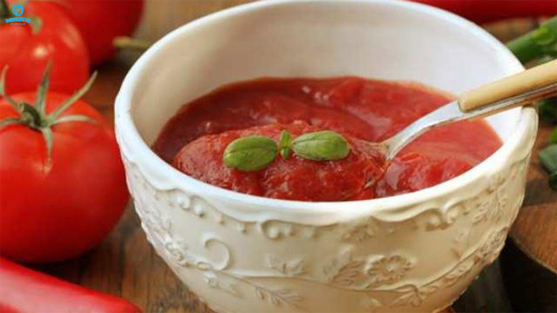 Cháo cá hồi với cà chua và ngô ngọt Cháo cá hồi với cà chua và ngô ngọt