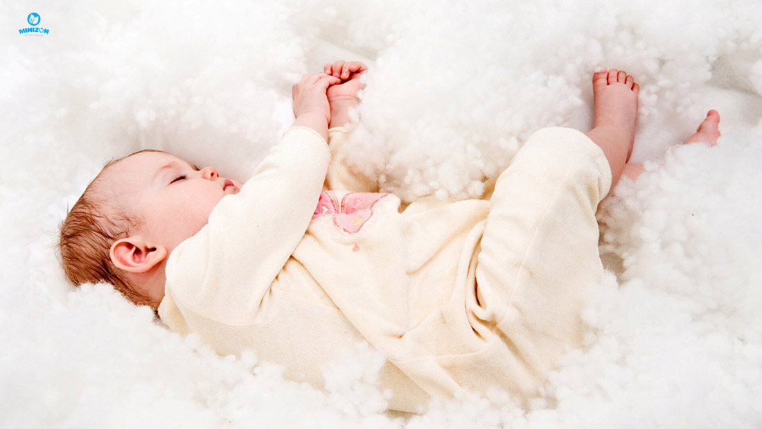 Mẹ không được ủ ấm bé quá mức Mẹ không được ủ ấm bé quá mức