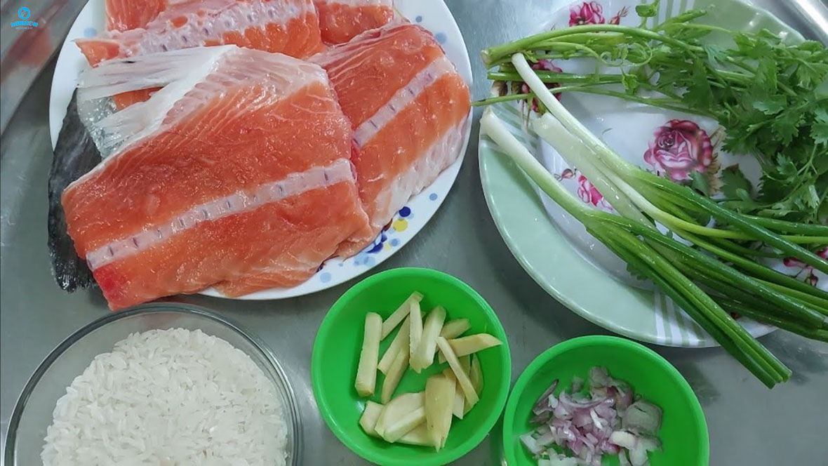 Nguyên liệu nấu cháo cá hồi cho bé tại nhà Nguyên liệu nấu cháo cá hồi cho bé tại nhà