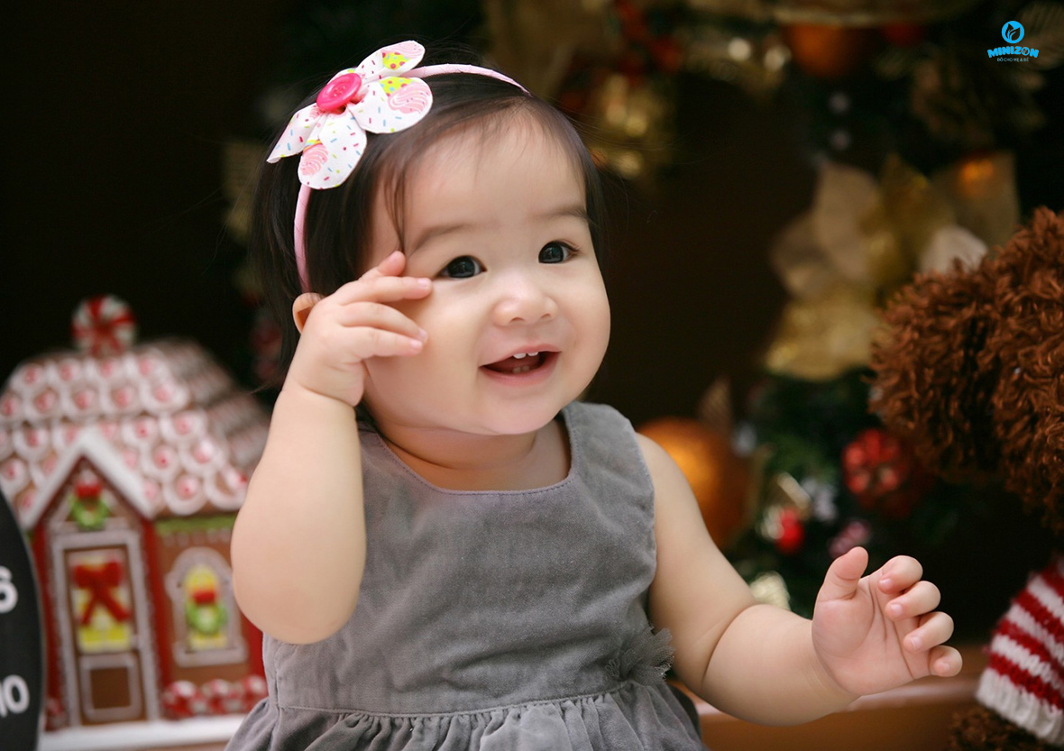 Quần áo - Quà sinh nhật cho bé gái Quần áo - Quà sinh nhật cho bé gái