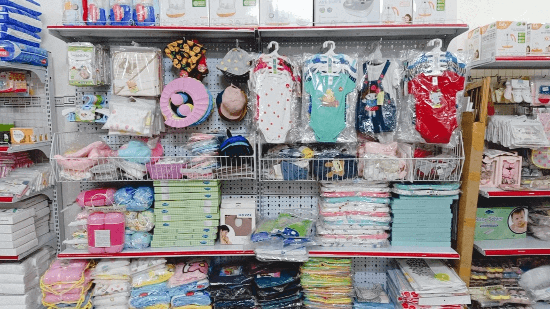 3.Những Đồ Cho Trẻ Sơ Sinh Không Nên Mua Quá Sớm