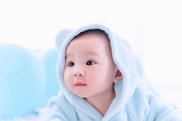 1.Trẻ 5 tháng tuổi đang ở giai đoạn chuyển mình quan trọng